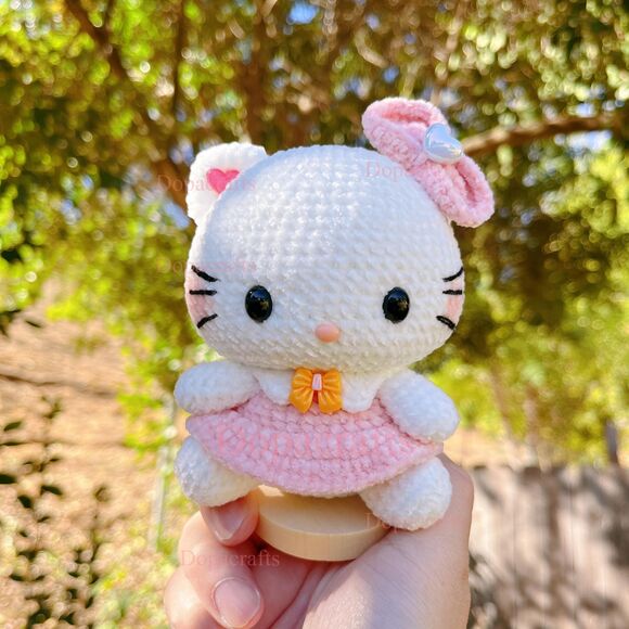 HelloKitty Pink Crochet Doll | Amigurumi HelloKitty Plush | Handmade Sanrio HK - Picture 3 of 9